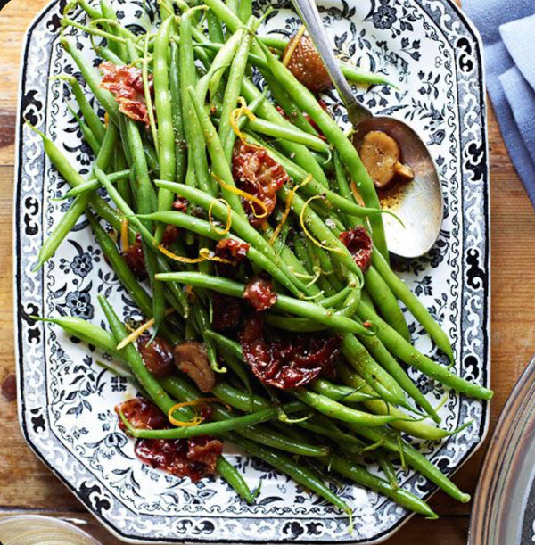 Green Beans with Roasted Garlic & Pancetta